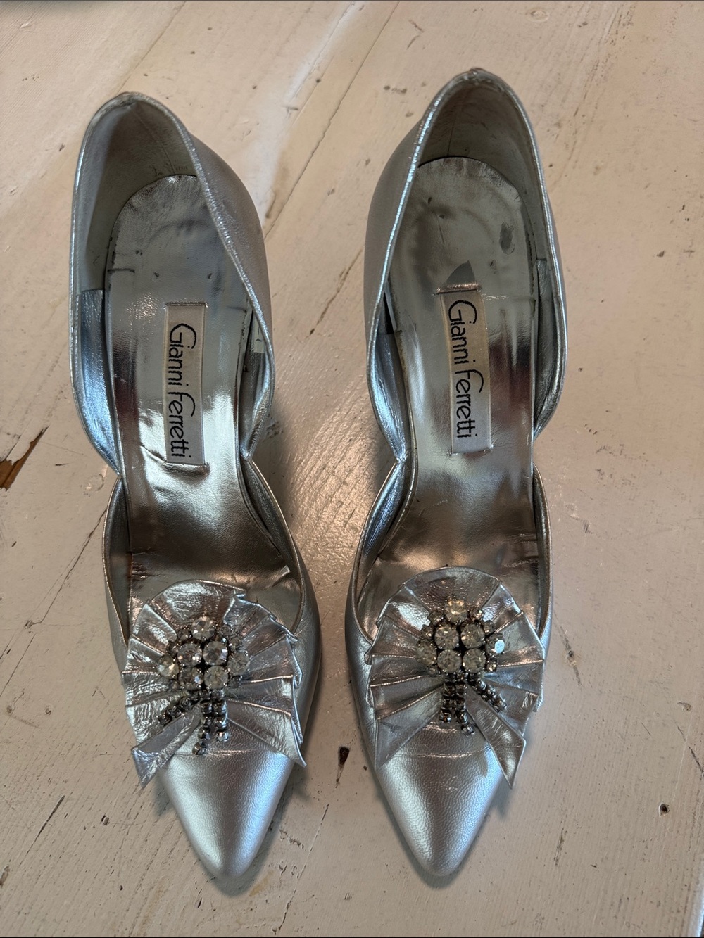 Vintage Silver Pointed-Toe Embellished Pumps